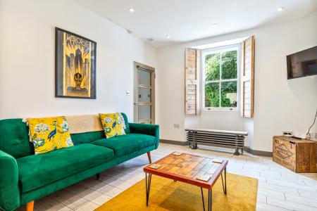 A08 - 9a Seymour Pla