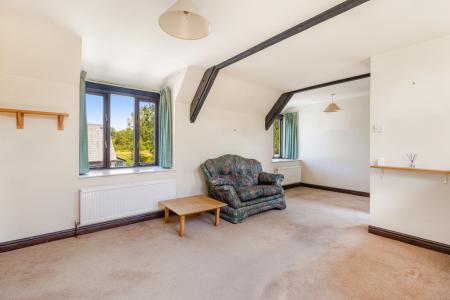 A04 - 5 Brookes Barn