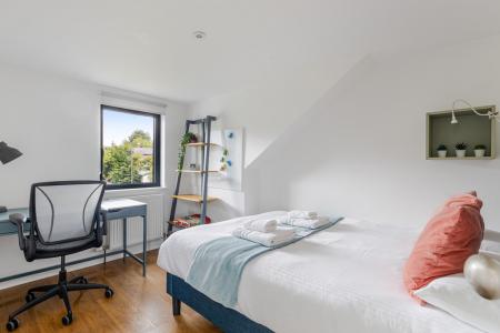 A16 - 3 Somerset Pla