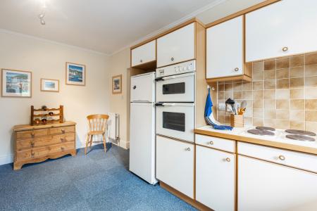 A12 - 10 Dittisham C