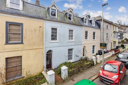 A03 - 77 Victoria Ro