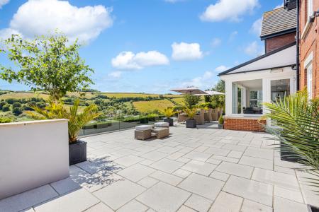 32 Paved Terrace & V