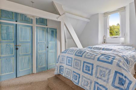 15 Main Bedroom 4 Sh