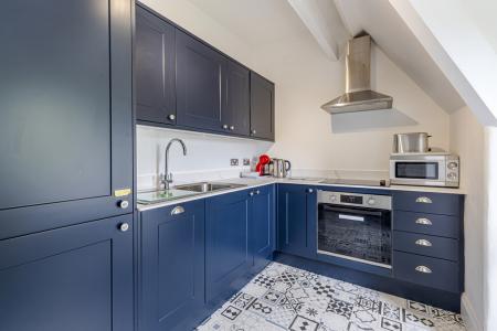 9 Kitchen 4 Sheplegh