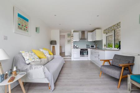 A11 - Flat 3 Whitela