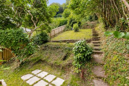 6 Rear Garden Dartmo