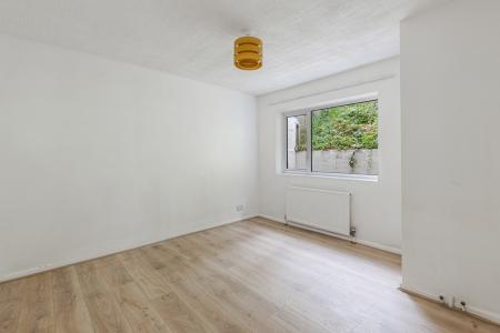 13 Bedroom 1 Dartmou