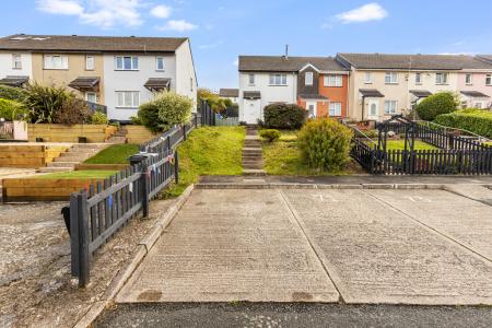 2 Parking Bay 69 Her