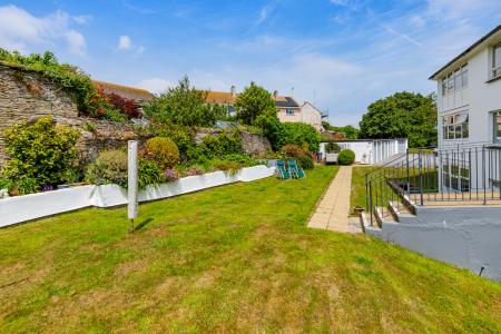 6 Rear Elevation 6 S