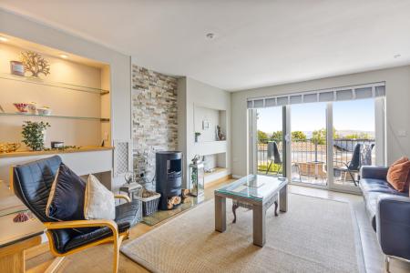 12 Sitting Room 1 Lo