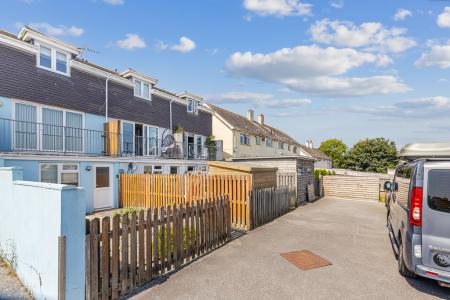 6 Parking 1 Lord Nel