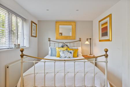 16 Bed 2 1 Lord Nels