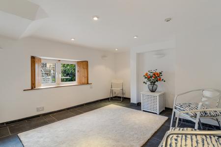 11 Snug 69 South For