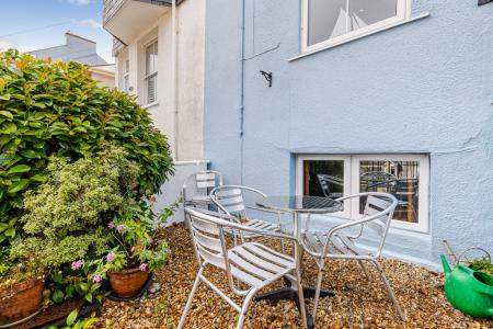 4 Courtyard 69 South