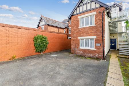 2 Rear Elevation Ang