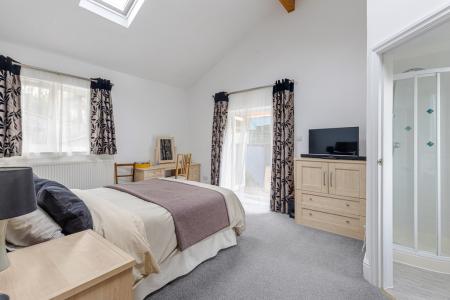 20 Bedroom 1 7 Broad