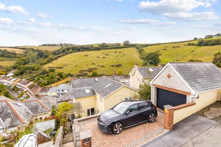 6 Top Garage & Posit