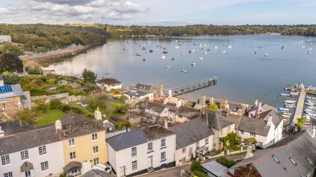 5 Drone Dart Cottage