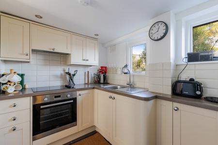18 Kitchen Dart Cott