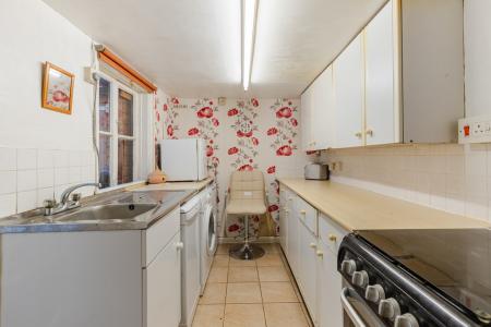 16 Bed 2 9 College W