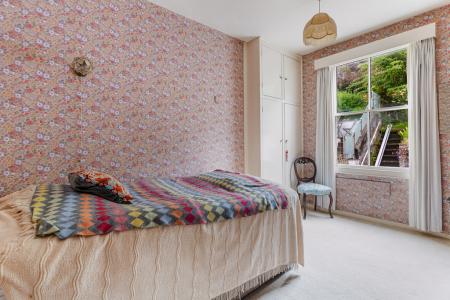 19 Bed 1 9 College W