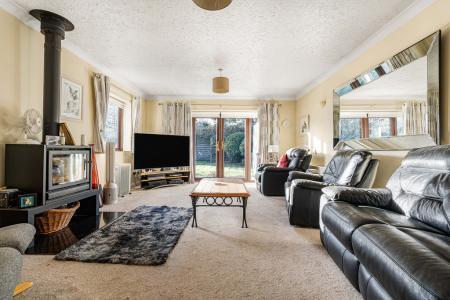 19 Sitting Room Doub