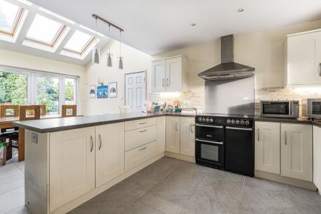 28 Kitchen Towards D