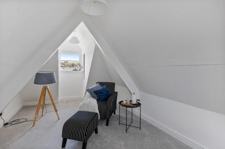 A08 - Flat 1a Church