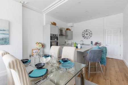 A03 - Flat 1a Church