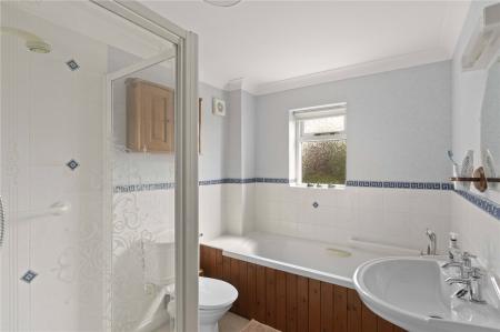 En-Suite Bathroom