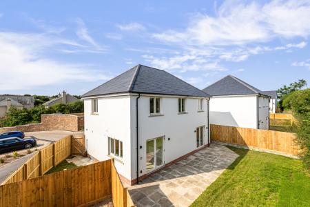 16 Alston Rise