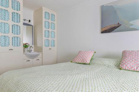 A14 - Flat 2 Beechwo