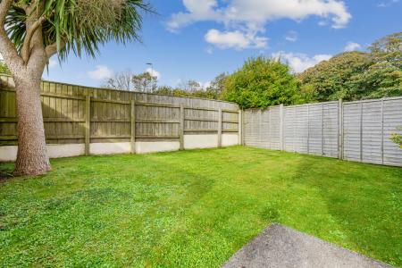 A10 - 2 Woodlands, C