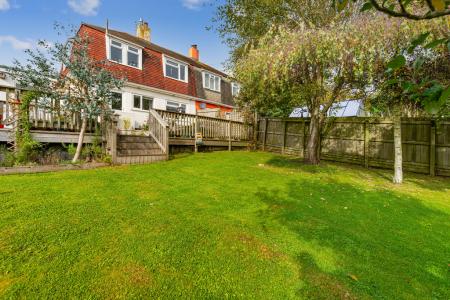 A09 - 2 Woodlands, C