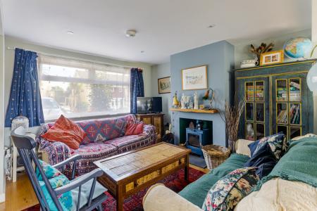 A17 - 3 Crispin Road