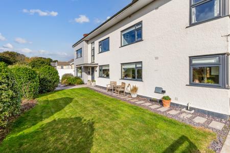 A04 - Holbrook Farm,