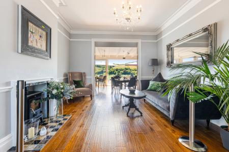 38 Reception Room To