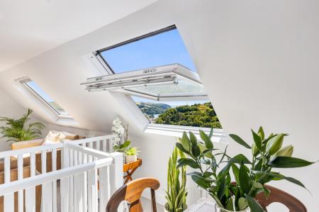 44 Apart Dining Area