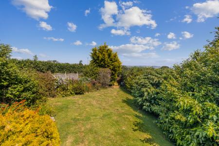 6 Rear Garden 30 Sta