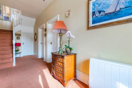 26 Entrance Hall  Fa