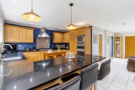 13 Kitchen 7 Broad P