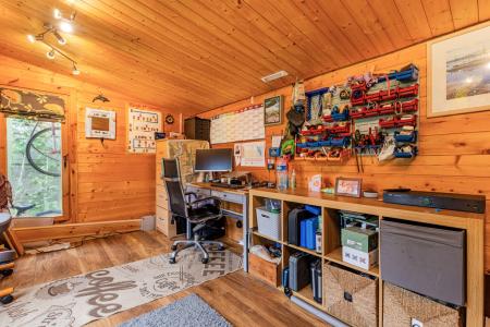 A20 - Bay Tree Cotta