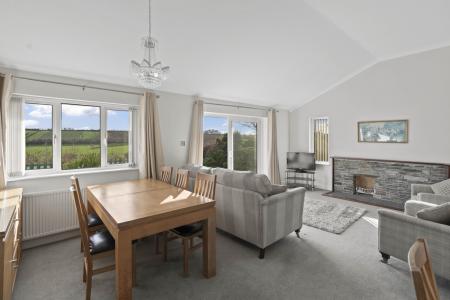 33 Mead Drive - Sitt