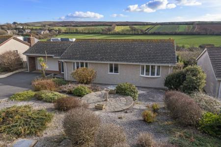 33 Mead Drive - Prop