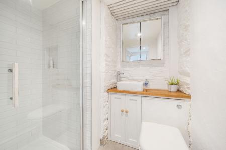 1362100-10-68e64c18d