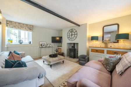 1362100-6-68e64bdd04