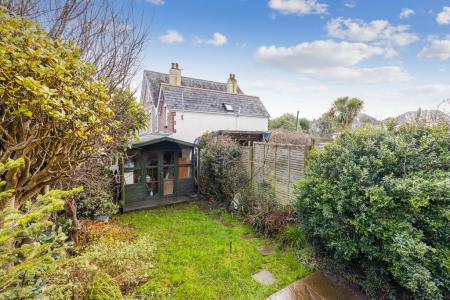 A04 - 18 Waverley Ro