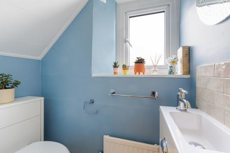 A17 - 18 Waverley Ro