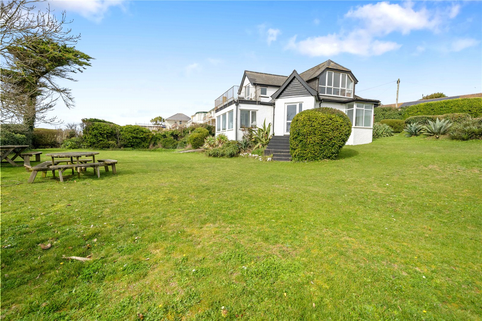 5 bedroom Detached House for sale in Kingsbridge