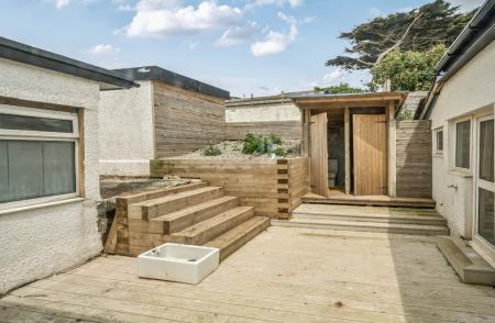 1301430-1-6841e5dfc6